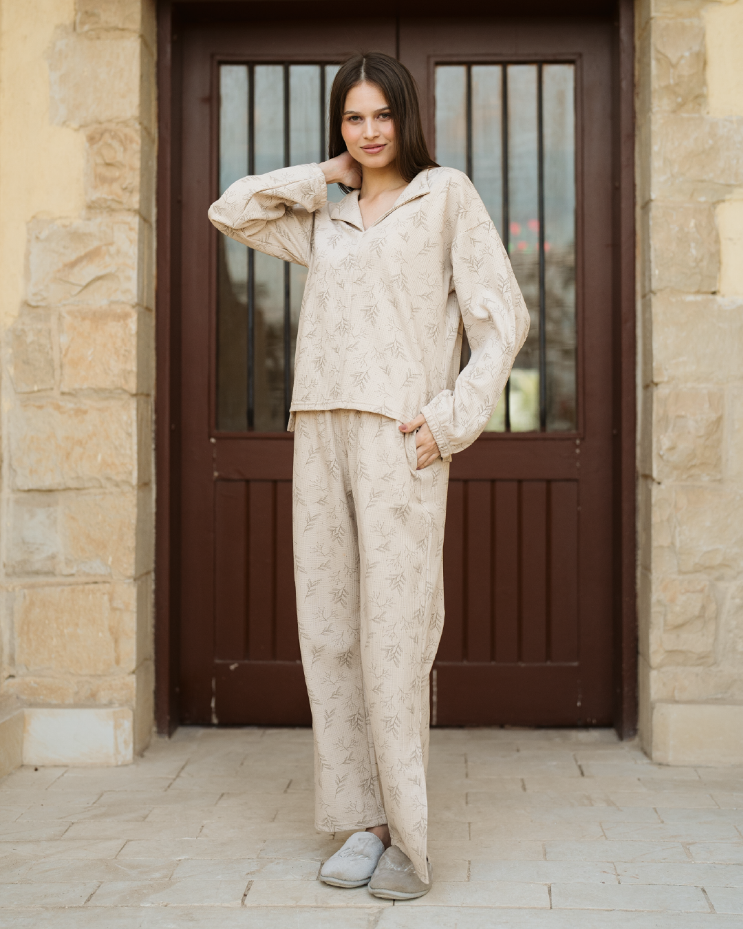 Spring vibes بيجاما حريمي بكم طويل و بنطلون بفتحه من الجنب