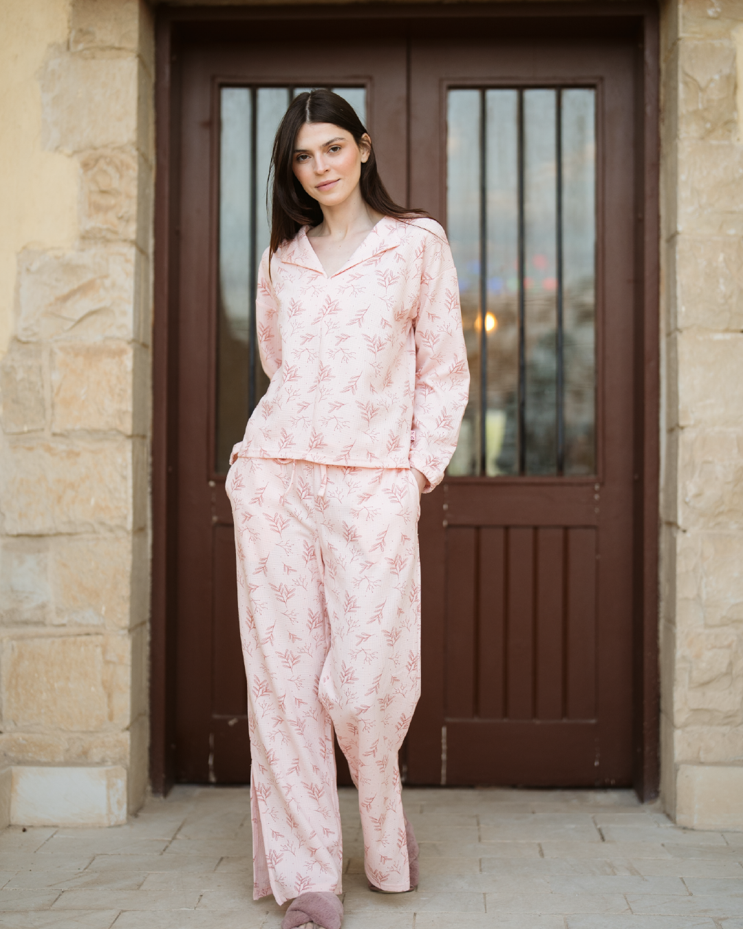 Spring vibes بيجاما حريمي بكم طويل و بنطلون بفتحه من الجنب